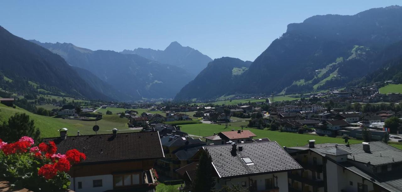 Ferienwohnungen Gastehaus Maria Ramsau im Zillertal Exterior foto